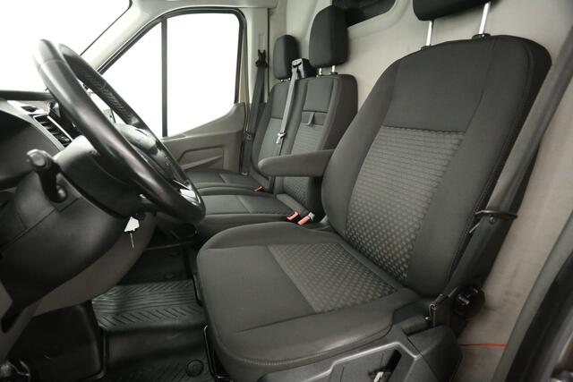 Ford TRANSIT 2.0 TDCI L2H2 | MARGE! | Automaat Airco Camera Cruise Carplay Navi LED PDC 3 Persoons 16"LMV Trekhaak