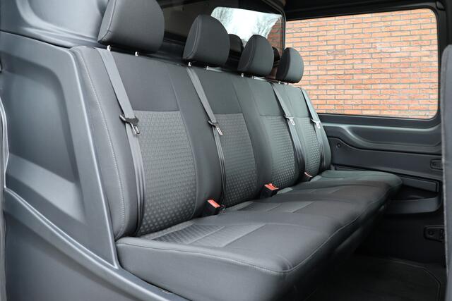 Ford TRANSIT 350 2.0 TDCI L3H2 165PK AUT Limited DC | 7-Zitter | L+R Schuifdeur | 360 Camera | ACC | Navigatie | Bi-Xenon | Lane assist | BLIS | CarPlay | Stoelverwarming | Stuurwielverwarming | Dubbel Cabine | Facelift model MY2025