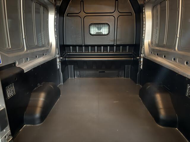 Ford TRANSIT 330 2.0 TDCI L3H3 Dubbel Cabine Trend * Navi * Airco * Cruise Control * Nw STAAT *