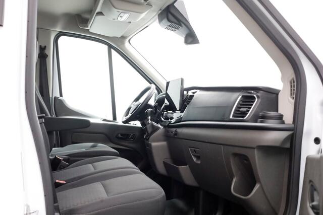 Ford TRANSIT 2.0 TDCI 130pk L2H3 Trend ACC/Navi/Camera 03-2024