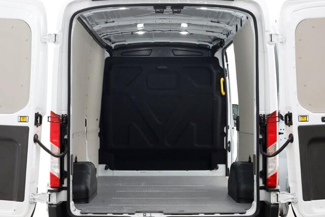 Ford TRANSIT 350 2.0 TDCI 170pk L3H2 Trail Airco/Navi/Camera 06-2023