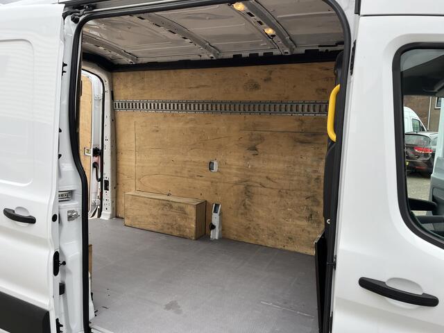 Ford TRANSIT 350 2.0 TDCI L2H3 Trend L2H3, RVS imperiaal met ladder, betimmering, prefect onderhouden.