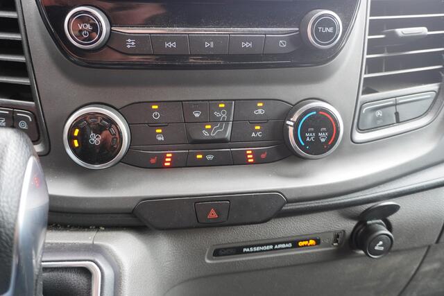 Ford TRANSIT 2.0 TDCI 170PK Automaat L2H2 EURO 6 - Airco - Navi - Cruise - Trekhaak - ¤16.900,- Excl.