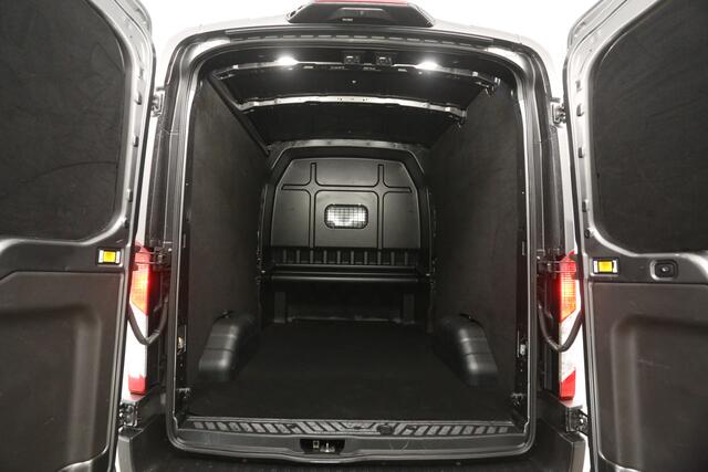 Ford TRANSIT 2.0 TDCI 185PK L3H2 | DC | 7-zits | Airco | Cruise | Camera | Carplay | Trekh. | Parkeersens.