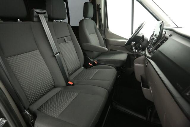 Ford TRANSIT 2.0 TDCI 185PK L3H2 | DC | 7-zits | Airco | Cruise | Camera | Carplay | Trekh. | Parkeersens.