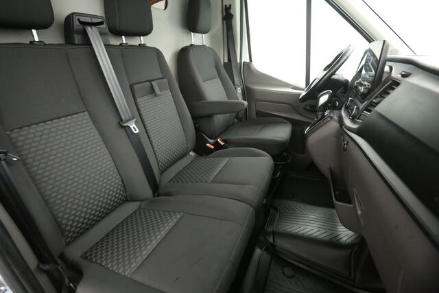Ford TRANSIT 2.0 EcoBlue L2H2 | Automaat | Airco | Cruise | Camera | 3-Zits | Trekh. | Stoelverw. | Carplay