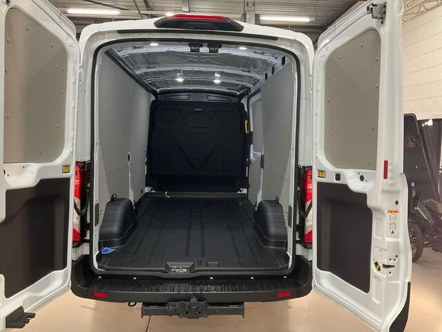 Ford TRANSIT 350 2.0 TDCI L3H2 Trend 130pk | Safety Comfort-pakket | Navigatie Pack | Trekhaak |