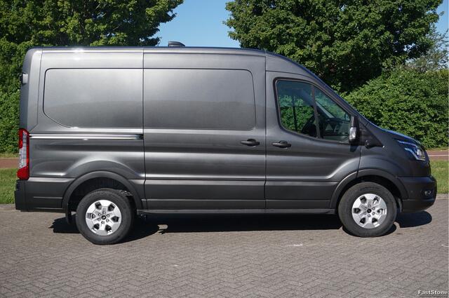 Ford TRANSIT 350M L2H2 Limited AUT-8 165PK BPM VRIJ Navi, Camera, Xenon, Lm Velg, Trekhaak!! NR. A114
