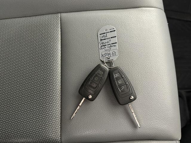 Ford TRANSIT 2.0TDCi 130PK L3H2 Dubbele Cabine | 7-Persoons | Navigatie | Camera | Airco | Cruise | 2800Kg Trekhaak