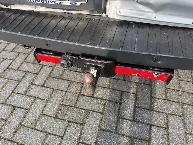 Ford TRANSIT 350 2.0 TDCI L3H2 Ambiente achterschade, airco, cruise