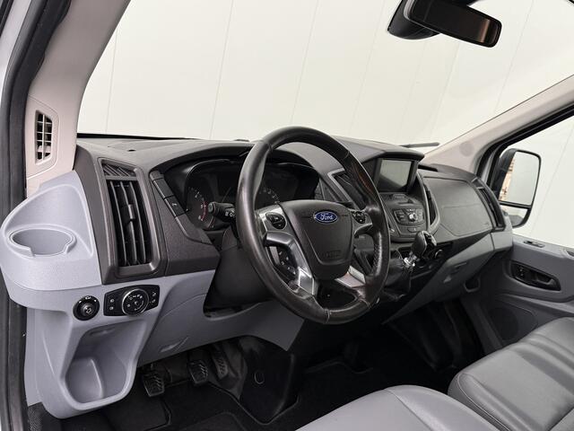Ford TRANSIT 2.0TDCi 130PK L3H2 Dubbele Cabine | 7-Persoons | Leder | Navigatie | Camera | 2800Kg Trekhaak