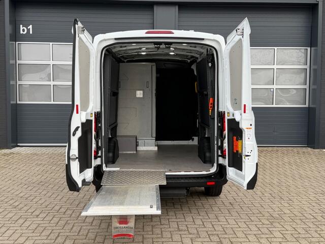 Ford TRANSIT 350 2.0 TDCi 130PK L2H2 / Laadlift / Koeling / NL Auto NAP / Zonnepanelen / Navi / Koelwagen / Laadklep