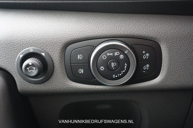 Ford TRANSIT 350L 130PK L3H3 BPM VRIJ!! Airco, Cruise, Camera, Trekhaak!! NR. J01*