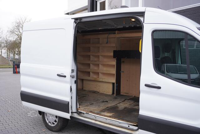 Ford TRANSIT 2.0 TDCI 130PK L2H2 EURO 6 - Airco - Navi - Cruise - ¤ 19.950,- Excl.