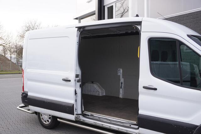 Ford TRANSIT 2.0 TDCI 130PK L3H2 EURO 6 - Airco - Navi - Cruise - ¤ 11.950,- Excl.