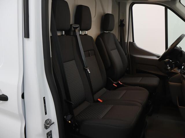 Ford TRANSIT 350 | 2.0 TDCI | L3 H2 | TREND | TREKHAAK 2500 KG AHW | CLIMATE CONTROL | NAVIGATIE | PARKEERSENSOREN V+A | CRUISE CONTROL | BIJRIJDERSBANK | LAADRUIMTE PAKKET | APPLE CARPLAY / ANDROID AUTO | STOEVERWARMING
