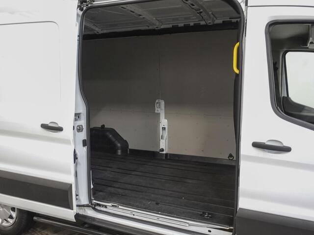 Ford TRANSIT 330 2.0 TDCI L3H2 Trend Automaat Airco Trekhaak Cruise Control