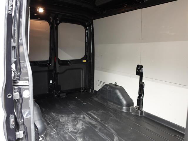 Ford TRANSIT 310 2.0 TDCI L2H2 Trend Automaat Airco Bluetooth Camera Cruise Control