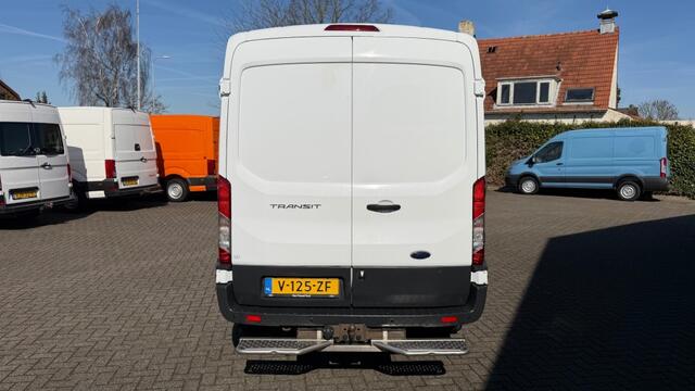 Ford TRANSIT 2.0 TDCI 96KW 131PK L2H2 AUTOMAAT EURO 6 AIRCO/ NAVIGATIE/ CAMERA/ TREKHAAK/ 100% DEALERONDERHOUDEN