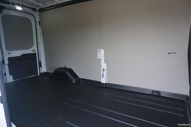 Ford TRANSIT 350L 130PK L3H2 BPM VRIJ!! Sync4 Navi, 360 Camera, LM Velg, Trekhaak!! NR. A86