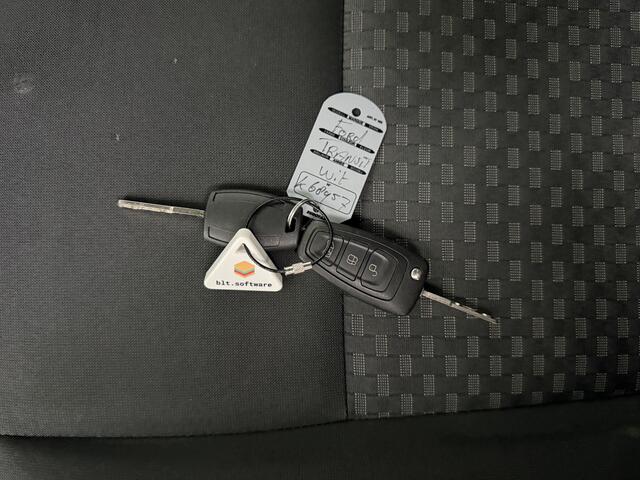 Ford TRANSIT 2.0TDCi 130PK L3H2 | Euro 6 | 2023 | Airco | Cruise | 3-Zits | Betimmering