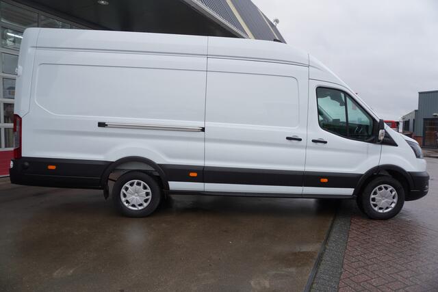 Ford TRANSIT 350E 2.0 TDCI 130PK L4H3 Trend Nr. V190 | Airco | Cruise | Navi | Trekhaak