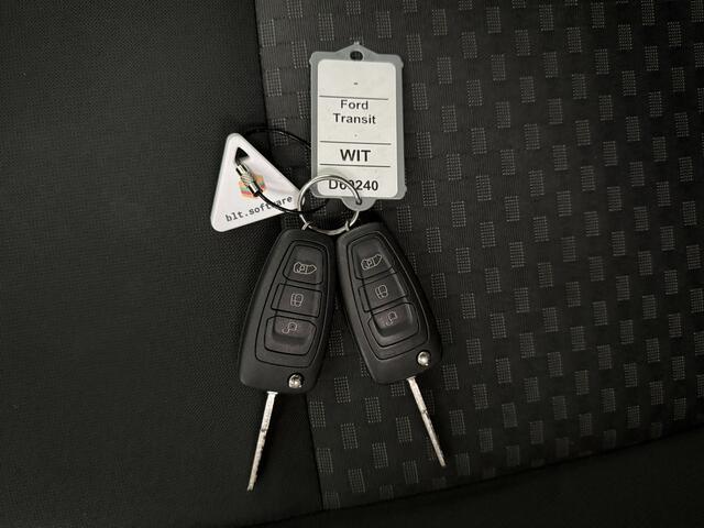 Ford TRANSIT 2.0TDCi 130PK L3H2 | Model 2025 | Fabrieksgarantie | Multimedia groot | Camera | Airco | Cruise | 3-Zits