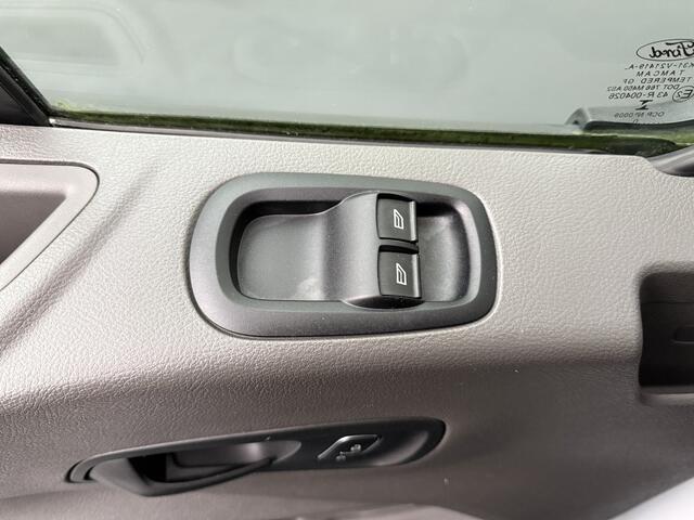 Ford TRANSIT 2.0TDCi 130PK L3H3 | Multimedia | Euro 6 | Airco | Cruise | 3-Zits