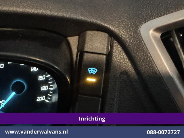 Ford TRANSIT 2.0 TDCI 130pk L2H2 inrichting Euro6 Airco | Camera | Imperiaal | Sidebars | Trekhaak 2540kg Cruisecontrol, Verwarmde Voorruit, Trap, Parkeersensoren, Bijrijdersbank