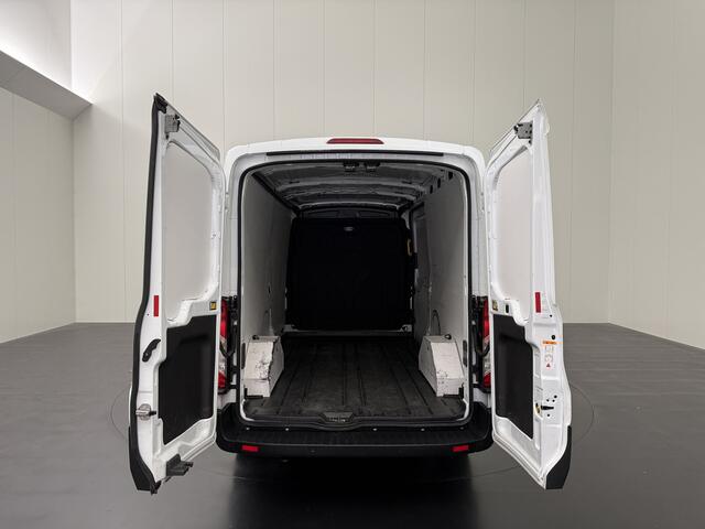 Ford TRANSIT 2.0TDCi 130PK L3H2 | Airco | Cruise | 3-Zits | Betimmering