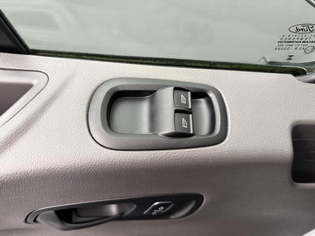 Ford TRANSIT 2.0TDCi 130PK L3H2 | Airco | Cruise | 3-Zits | Betimmering