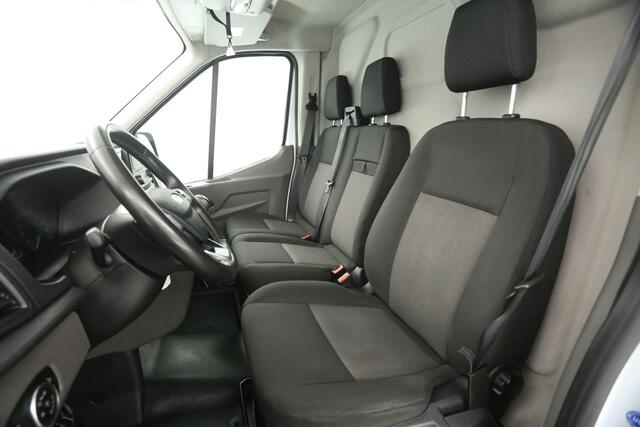 Ford TRANSIT 2.0 TDCI L3H3 | Airco | Camera | Cruise | 3 Zits | Parkeersensoren