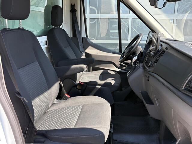 Ford TRANSIT Bakwagen 2.0 TDCI 129pk / Laadklep / Luchtvering / Stoelverwarming / Carplay / Airco / Cruise / Camera / Navi