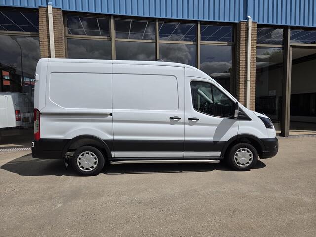 Ford TRANSIT 2.0 TDCI L2H2 Trend Airco Cruisecontrol Trekhaak Parkeersensors Sidebar's Verwarmde voorruit