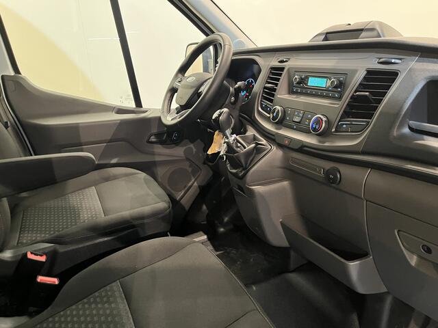 Ford TRANSIT 2.0 TDCI L4 Trend 130 PK RWD Bakwagen / Sorensen Laadklep / Meubelbak / Euro 6 / Airco / Cruise Control / 3-Zits / 18.700 KM !!