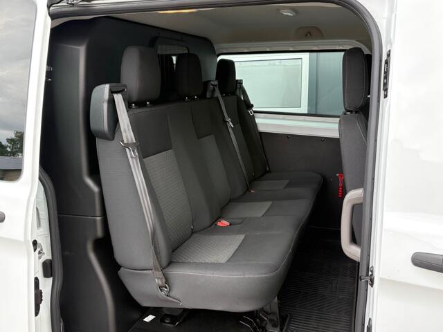 Ford TRANSIT Custom 2.0 TDCI 170 PK L2 Dubbelcabine Automaat / LED / Camera / Stoelverwarming / Carplay / Trekhaak / Cruise / PDC / Airco