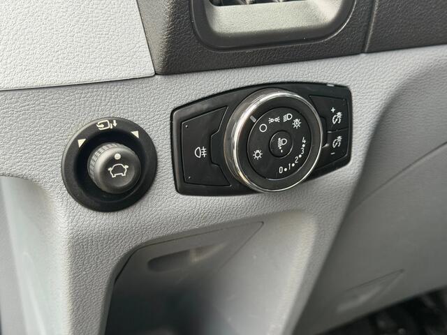 Ford TRANSIT 2.0TDCI Dubbelcabine Openlaadbak Cruisecontrol Trekhaak 40000KM EURO 6