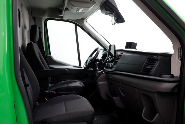 Ford TRANSIT 350 2.0 TDCI 130pk E6 RWD L3H2 Airco/Camera/Trekhaak 2750kg 03-2020