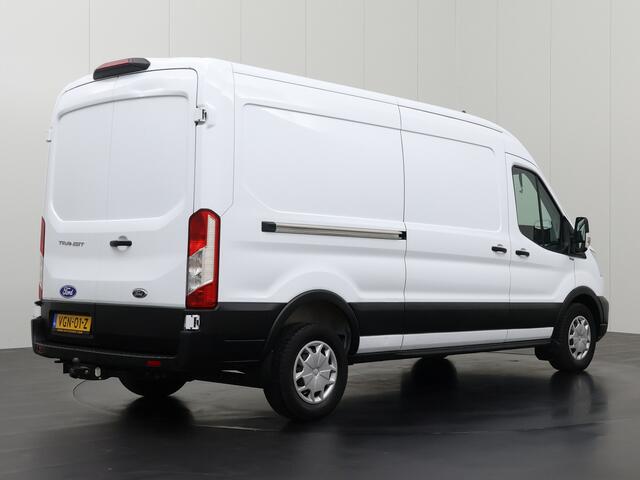 Ford TRANSIT 2.0TDCI 130PK L3H2 Business | 2500Kg Trekhaak | Navigatie | Multimedia | Airco | Cruise | 3-Zits