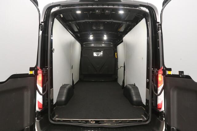 Ford TRANSIT 2.0 Ecoblue L3H2 | Automaat | Airco | Cruise | Camera | 3 Zits | Trekhaak