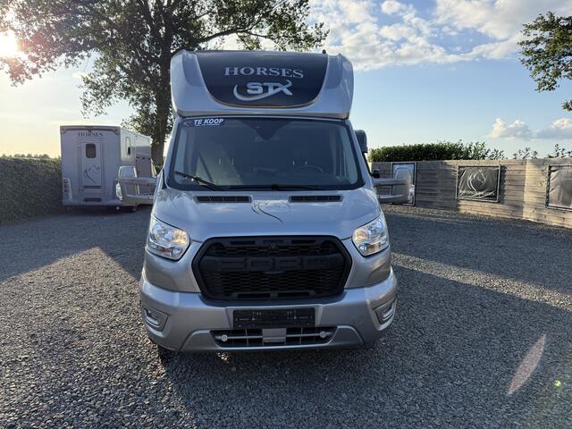 Ford TRANSIT | HORSETRUCK | STX | STALLION 3XL | 2022 | AUTOMAAT | HENGST | 117.907KM | 3-SEAT | L3 | 165PK | LUXE | BELGISCH KENTEKEN