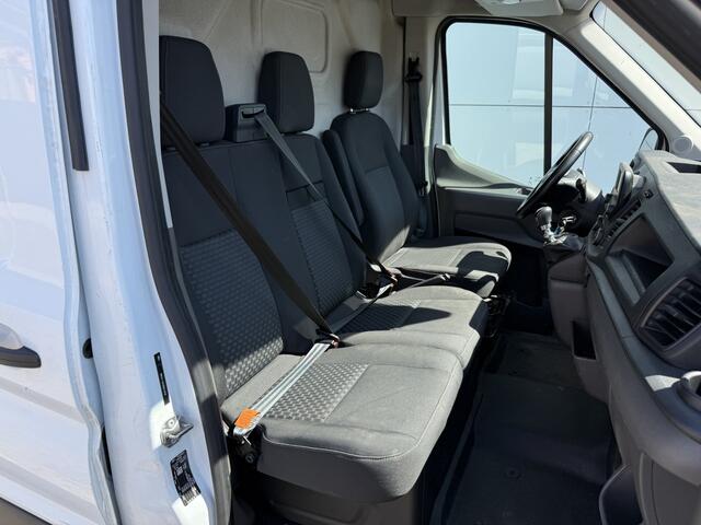 Ford TRANSIT 2.0 TDCI 130PK L3H2 Airco Cruise control Parkeersensoren v+a Camera Voorruitverwarming