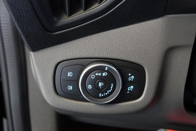 Ford TRANSIT CONNECT 100pk L2 Trend Automaat Trekhaak Airco Navi Cruise