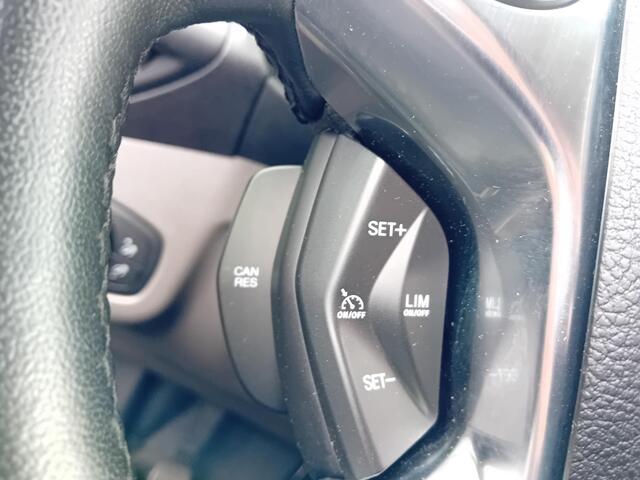 Ford TRANSIT CONNECT 100pk L2 Trend Automaat Trekhaak Airco Navi Cruise