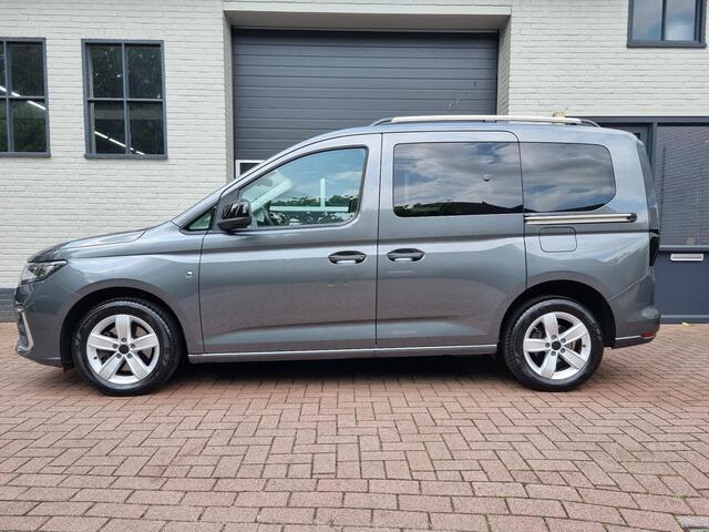 Ford TRANSIT CONNECT 1.5 Titanium NAVI / CAMERA / TREKHAAK / CRUISE / PDC