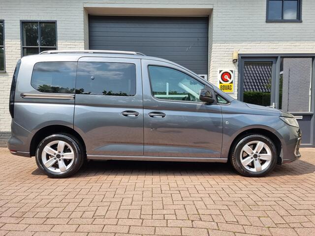Ford TRANSIT CONNECT 1.5 Titanium NAVI / CAMERA / TREKHAAK / CRUISE / PDC