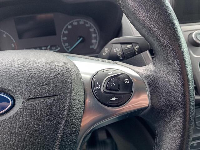 Ford TRANSIT CONNECT 1.5 EcoBlue L2 Trend Automaat | Navigatie | Airco | PDC A | Cruise Control | 3Zits | Camera | DAB+ | Lichtmetalen velgen | Trekhaak