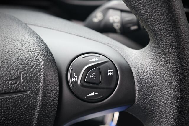 Ford TRANSIT CONNECT 1.0 Ecoboost | BTW Vrij | Camera | Parkeersensoren V+A | Navigatie | Apple Carplay | Android Auto | Stoelverwarming | Nieuwe APK | MARGE