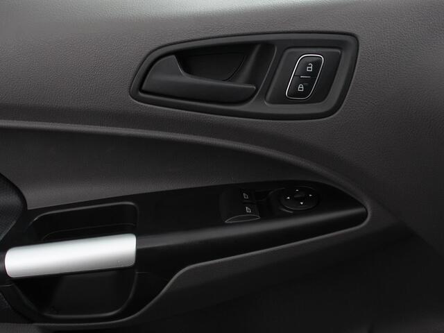 Ford TRANSIT CONNECT 100pk L2 Trend Automaat Trekhaak Airco Navi Cruise