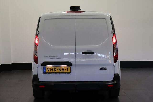 Ford TRANSIT CONNECT 1.5 EcoBlue EURO 6 - Airco - Navi - Trekhaak - ¤9.900,- Excl.